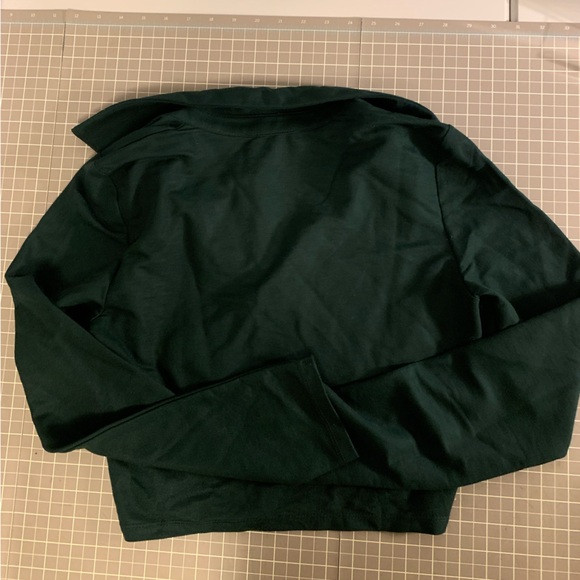 NWT Zara forest green top size med - Picture 2 of 3